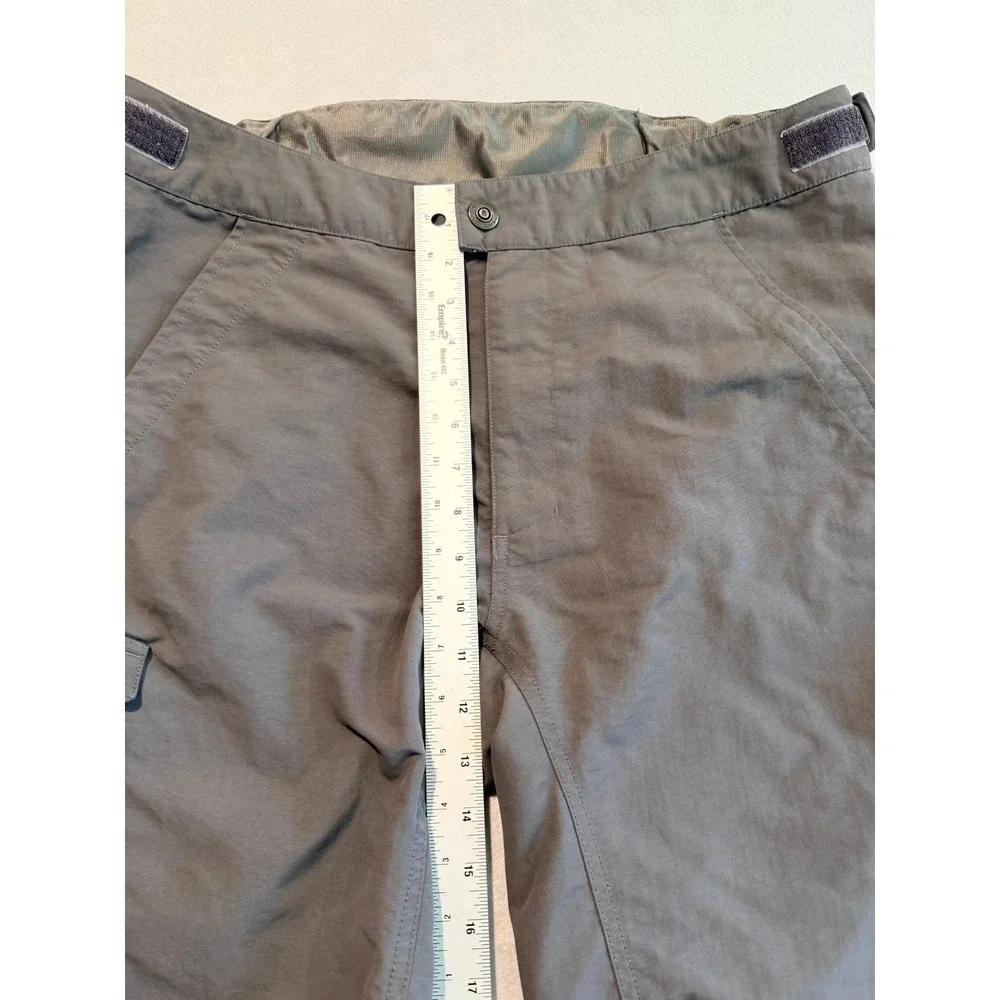 The North Face Mens‎ Gray Nylon Hiking Cargo Shorts Size XL Regular Outdoor
